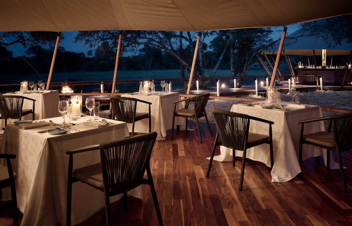 Tambarare Sanctuary dining - Africa holiday