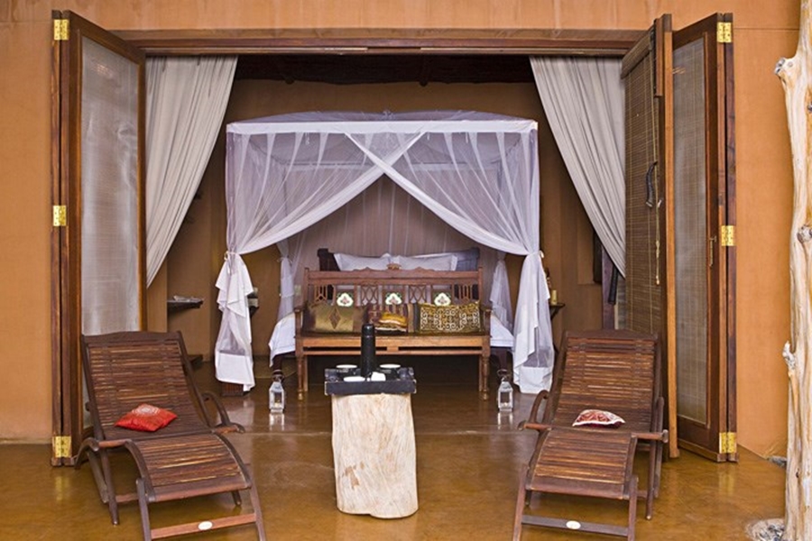 OKAHIRONGO ELEPHANT LODGE